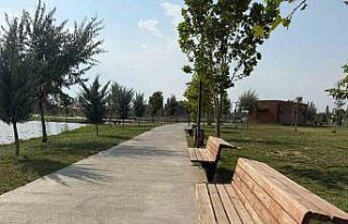 Iğdır’da kavurucu sıcaklar etkili oldu, sokaklar...