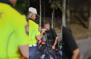 Isparta’da polis denetimlerinde 21 aranan şahıs...