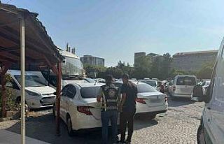 İstanbul’da trafiği tehlikeli hareketler yapan...