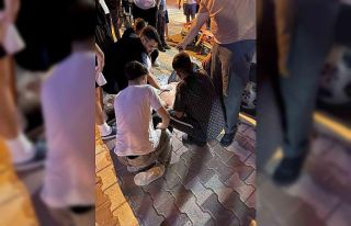 İzmir’de bıçaklı kavga: 1’i ağır 2 yaralı