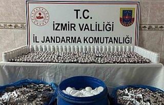 İzmir’de jandarma, uyuşturucu tacirlerine nefes...
