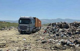 İzmir’in çöpünün Tire’ye dökülmesi krize...