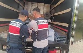 Jandarma adblue bidonlarına gizlenmiş 555 litre...