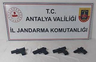 Jandarmadan kaçak silah operasyonu