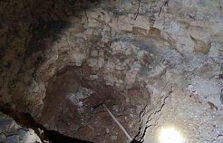 Kaçak kazı yapan şahısları jandarma suçüstü...