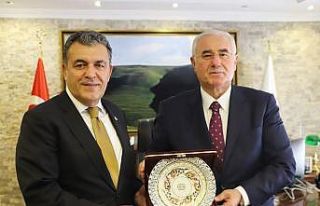 Kamu Başdenetçisi Akarca’dan Başkan Demir’e...