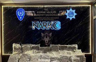 Kapıkule’de uyuşturucu operasyonu: 26 kilo skunk...