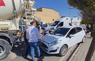 Karaman’da otomobilin beton mikserine çarptığı...