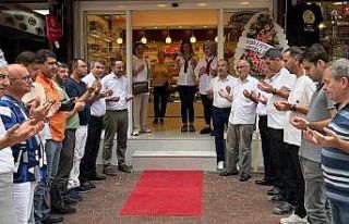 Kardelen kestane şekeri şimdi de ünlü cadde’de