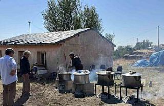 Kars’ta 78 yaşındaki düğün aşçısı 30 yıldır...