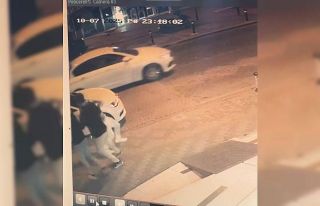 Kartal’da kaldırımda yürüyen adama yumrukla...