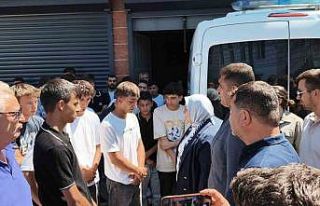 Kaza kurşunuyla hayatını kaybeden genç için gözyaşları...