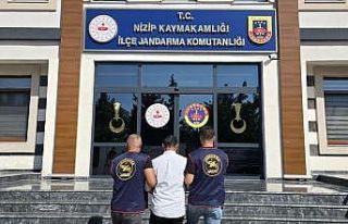 Kesinleşmiş hapis cezasıyla aranan uyuşturucu...