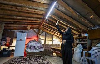 Kıl çadırlar güneşle aydınlandı, üreticinin...