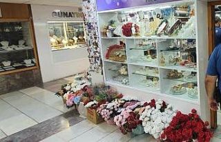 Kırşehir’de polis ekiplerinden piroteknik madde...