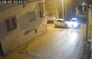 Kontrolsüz giriş yaptıkları sokak kesişimde kafa...