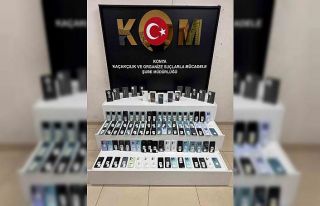 Konya’da 2.5 milyon lira değerinde kaçak cep telefonu...