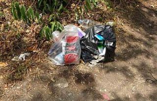 Kuraklık yetmedi, şimdi de çöplerle boğuşuyor