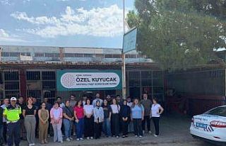 Kuyucak’ta 85 sürücü adayı trafik konusunda...