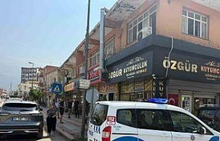 Kuyumcu soygunu esnafın uyanıklığıyla başarısız...