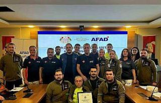 Manisa ANDA Arama Kurtarma Derneği akreditasyon belgesini...