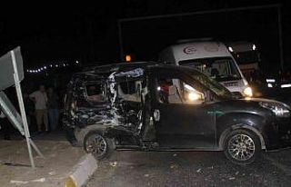 Manisa’da feci kaza: 1 ölü, 2’si ağır 8 yaralı