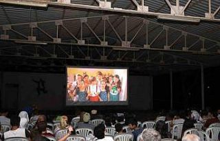 Menteşe Belediyesi açık hava sinema geceleri başladı