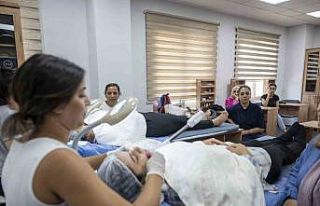 Mersin’de kadınlar cilt bakımı kursuyla meslek...