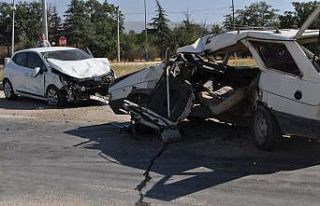 Metrelerce sürüklenip takla atan araçta bulunan...