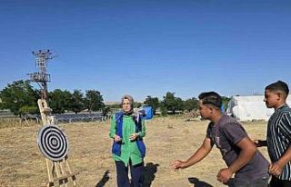 Mevsimlik tarım işçisi çocuklar sinema ve oyun...