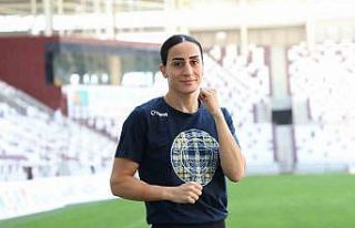 Milli boksör Gizem Özer, Dünya Boks Şampiyonası...