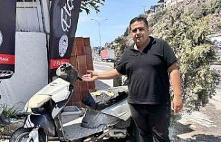 Motoru çalamayınca hız göstergesini çalan hırsız...