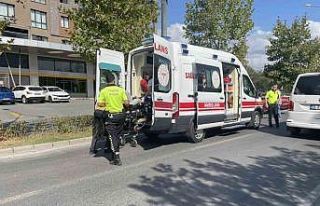 Motosiklet ile otomobil çarpıştı: 1 yaralı