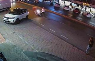 Motosikletli vatandaşa çarptı