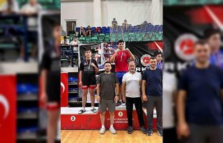 Niğdeli sporculardan Zafer Kupası’nda göz kamaştıran...