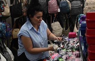 Okul çantası fiyatları 250 ile 4 bin TL arasında...