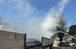 Osmaniye’de demir yüklü tırda çıkan yangın...