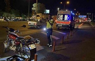 Otomobil motosiklete çarptı: 1 yaralı