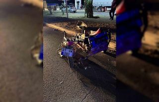 Otomobil, sepetli motosiklete çarpıştı: 6 yaralı