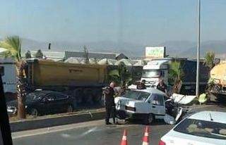 Otomobil tankere çarptı sürücü ağır yaralandı