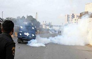 Pakistan’da eski Başbakan Khan destekçilerine...