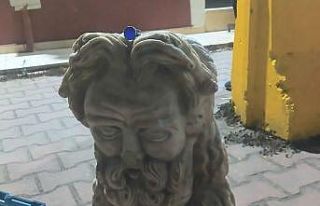 Roma ve Bizans dönemine ait heykeller ele geçirildi