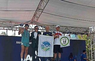 Sakarya Büyükşehir maratoncusundan birincilik