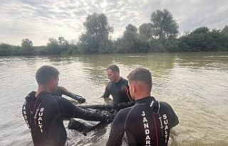 Sakarya Nehri’ne düştüğü öne sürülen gencin...