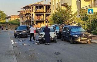Sakarya’da eşine sinirlenen kadın cip ile dehşet...