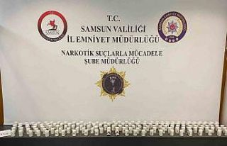Samsun’da kamyonette 16 bin 800 sentetik ecza ele...
