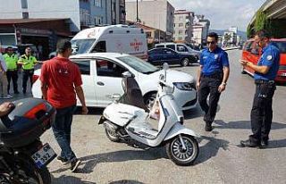 Samsun’da otomobil ile motosiklet çarpıştı:...