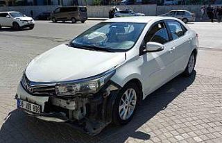 Samsun’da otomobil kamyonla çarpıştı : 3 yaralı