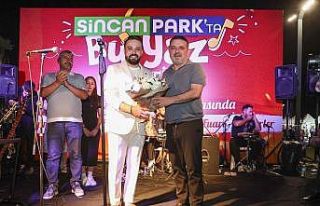 Sanatçı Uğur Karatekin sevilen şarkılarını...