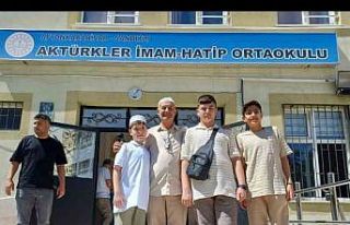 SANİMDER, söz verdiği öğrencileri Umre’ye gönderdi